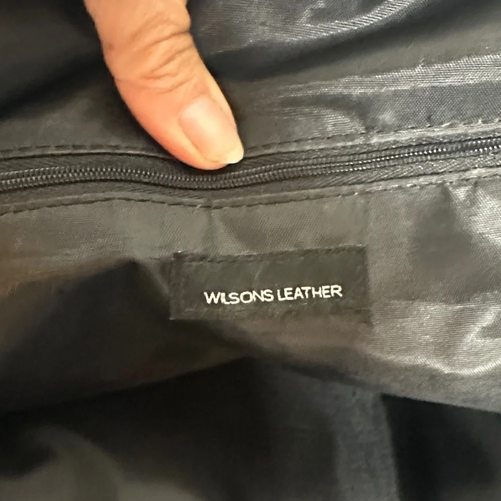 Wilsons Leather Black Messenger Bag